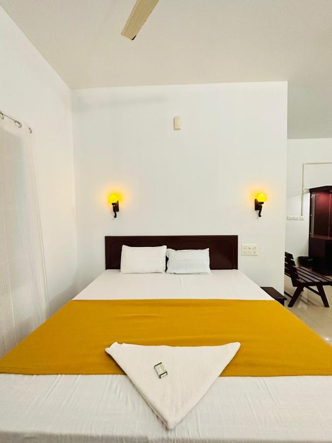 Pkn Homestay Kumily เทกคาดี ภายนอก รูปภาพ